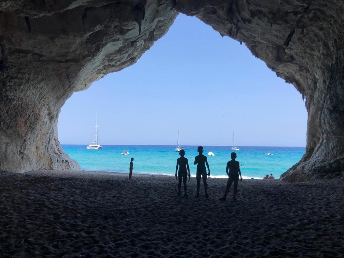 Appartamenti Le Conchiglie E Le Stelle Marine Cala Gonone Exterior foto